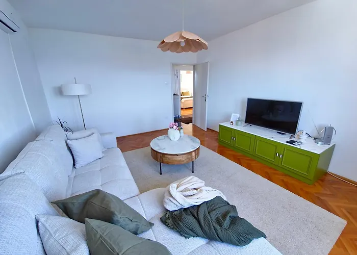 Crikvenicka Storija - Story